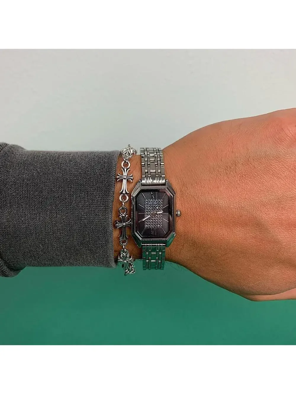 Y2k 2000s vintage style Silver Classy Black Face Rectangular Quartz Watch